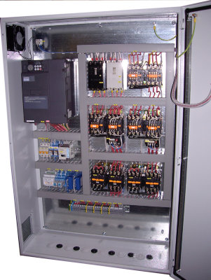 Шкаф управления преобразователем частоты ШУ-ЧЭ-18,5кВт