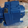 Цилиндрический редуктор R67-69.75-AM90B5
